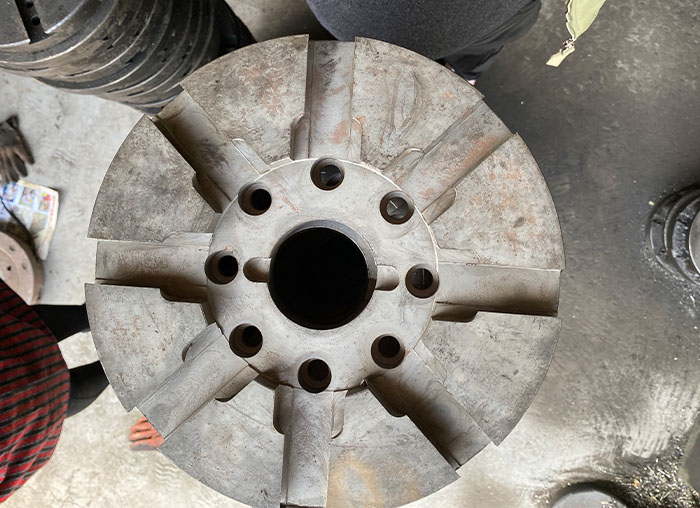 拋丸機(jī)提升機(jī)跑偏問題如何解決？